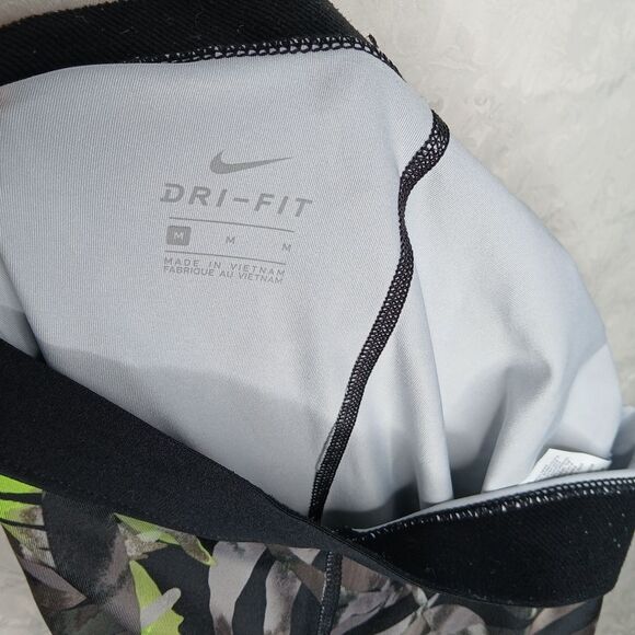 Nike Pro Dri-Fit Capri Athletic Leggings Compress Black White Neon Yellow Size M - Picture 6 of 7